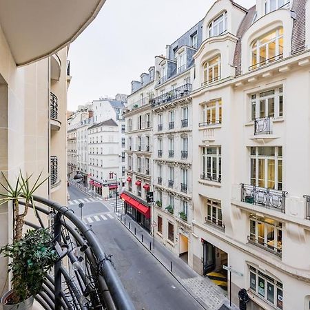 Grand Et Central, 8E Pres Elysee Paris Exteriör bild
