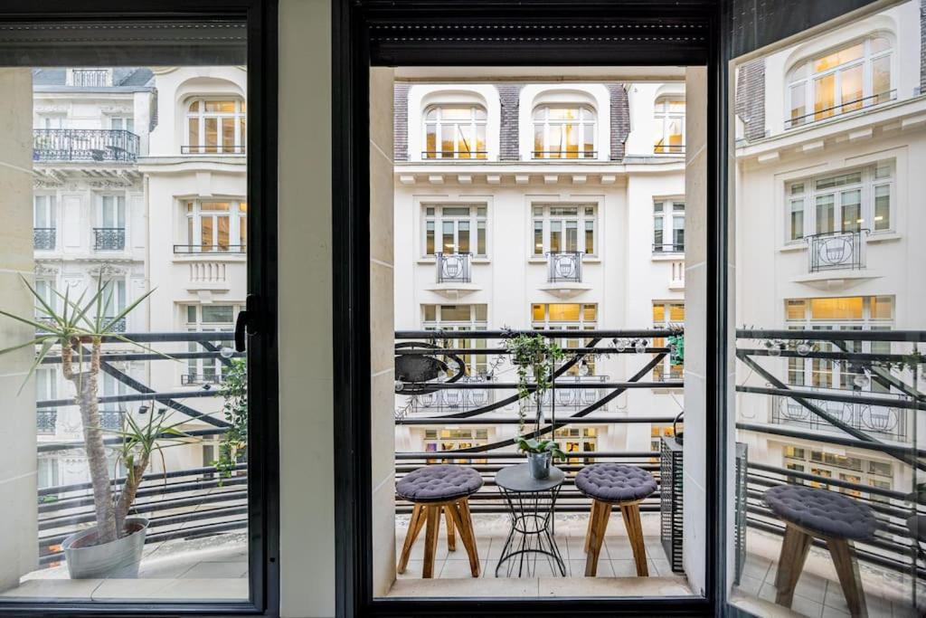 Grand Et Central, 8E Pres Elysee Paris Exteriör bild